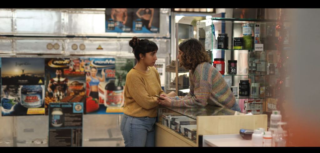 POR. Curtmetratge en català de Xavi Blanco, Lina Hernando, Mònica Campillo, Emma Clarke, Anabel Santana, Carlos Zaragoza i Caterina Serra